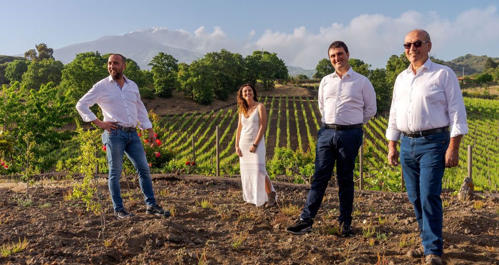 Foto di gruppo della famiglia Serafica - Borzì